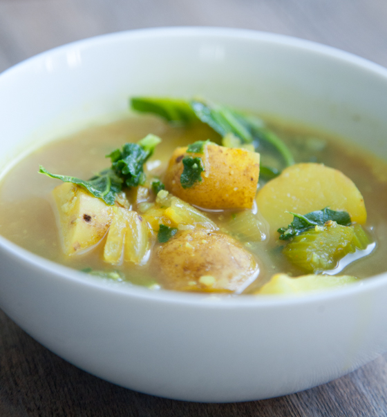 curried_potato_kale_soup