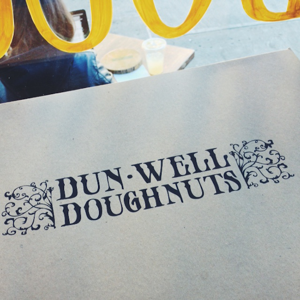 Dun-Well Doughnuts Box