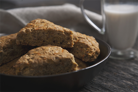 Carrot Cake Scones (Vegan, Gluten-Free, Low-Glycemic) | picklesnhoney.com