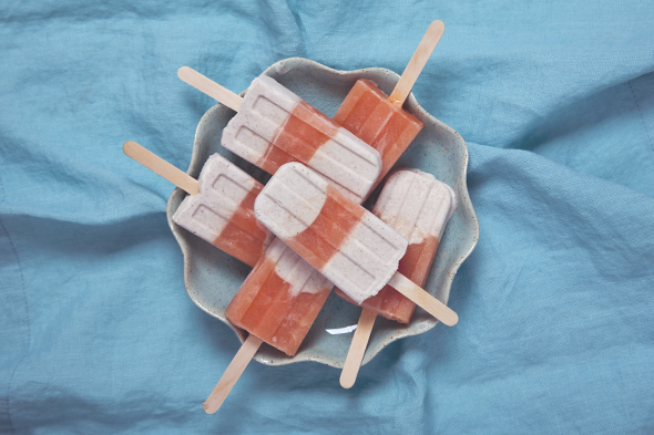 Pink Grapefruit Vanilla Bean Creamsicles (Vegan) | picklesnhoney.com