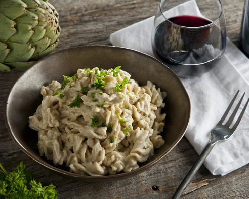 Vegan Alfredo with Artichoke | picklesnhoney.com #vegan #alfredo #recipe #artichoke