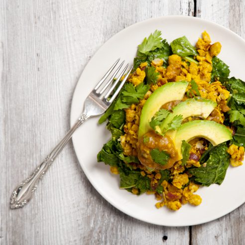 Chickpea Scramble with Sweet Potato Salsa & Garlicky Kale | picklesnhoney.com