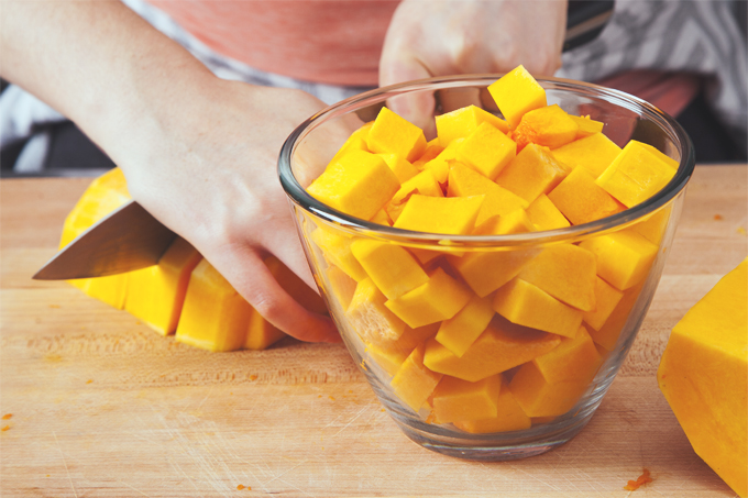 How to (easily) Peel and Cut a Butternut Squash Like a Pro | picklesnhoney.com