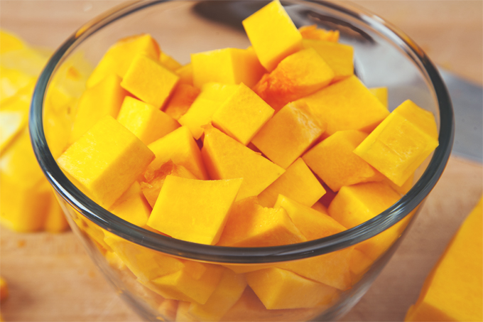 How to (easily) Peel and Cut a Butternut Squash Like a Pro | picklesnhoney.com