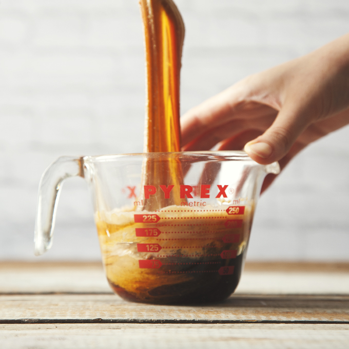 3-Ingredient CHEWY Vegan Caramel Sauce! Ready in 5 minutes and low-glycemic too! | picklesnhoney.com #vegan #caramel #sauce #dessert #recipe