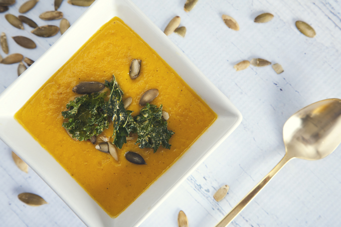 EASY Freezer-Friendly Pumpkin Soup! (Vegan & Gluten-Free) | picklesnhoney.com #vegan #pumpkin #soup #recipe #freezer