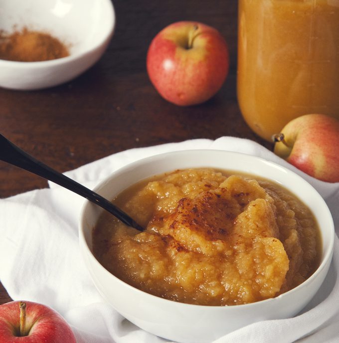 15 Minute Healthy Applesauce (No Added Sugar) | picklesnhoney.com