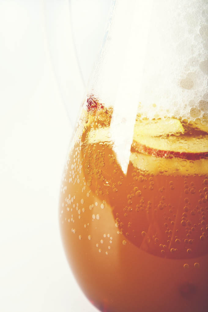 Sparkling Pomegranate Apple Cider Sangria | picklesnhoney.com