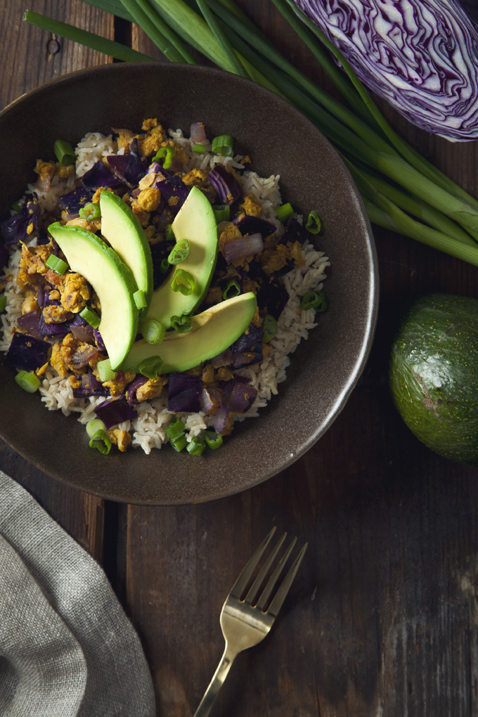 Healthy Chickpea Scramble and Red Cabbage Brown Rice Bowls! | picklesnhoney.com #vegan #glutenfree #chickpeas #scramble #cabbage #brownrice #bowl #lunch #dinner #recipe #main