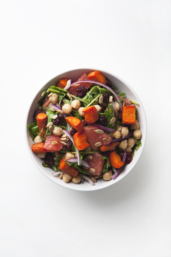 Citrus Kale Salad with Easy Tahini Dressing (Vegan & Gluten-Free)| picklesnhoney.com