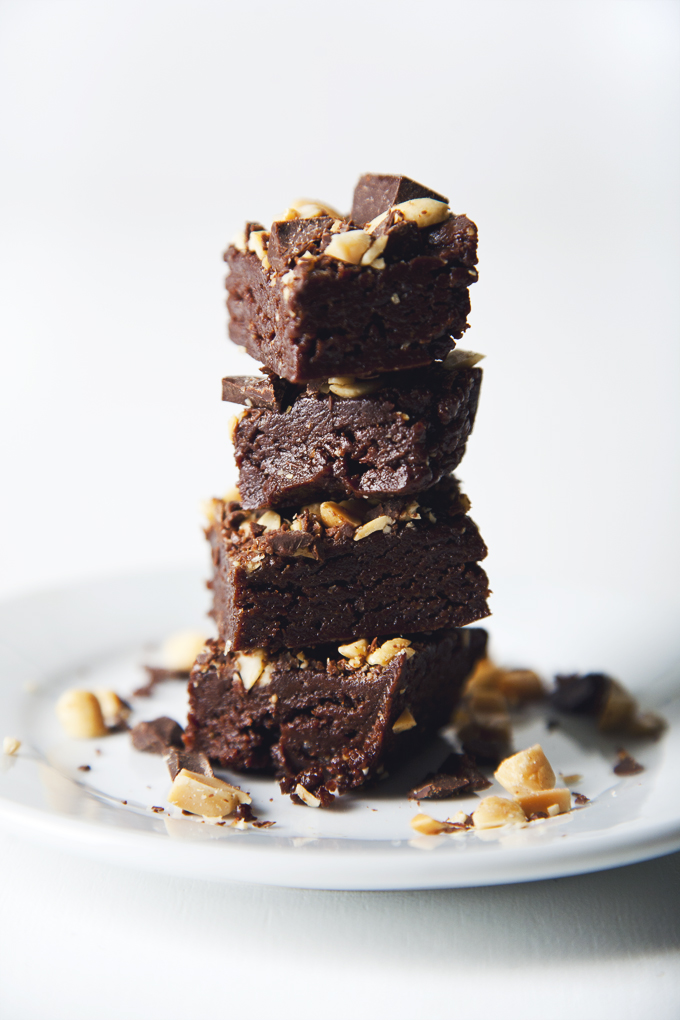 No Bake Vegan Peanut Butter Brownie Bites