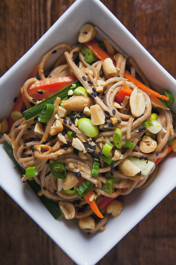 Easy Vegan Peanut Cold Sesame Noodles | picklesnhoney.com