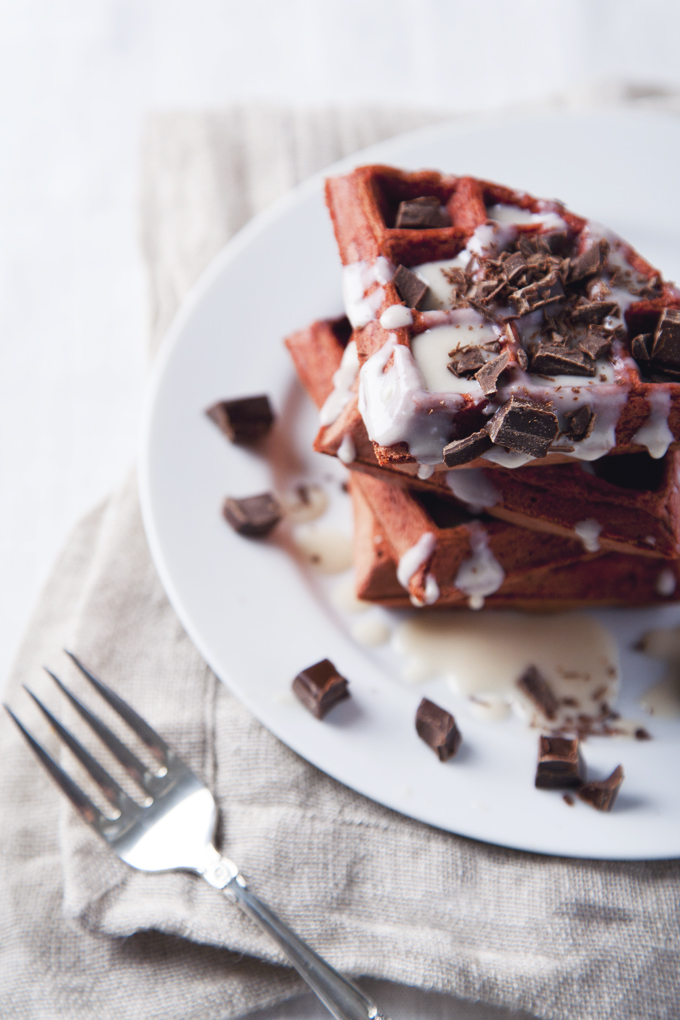 Vegan Red Velvet Waffles with Cream Cheese Icing | picklesnhoney.com