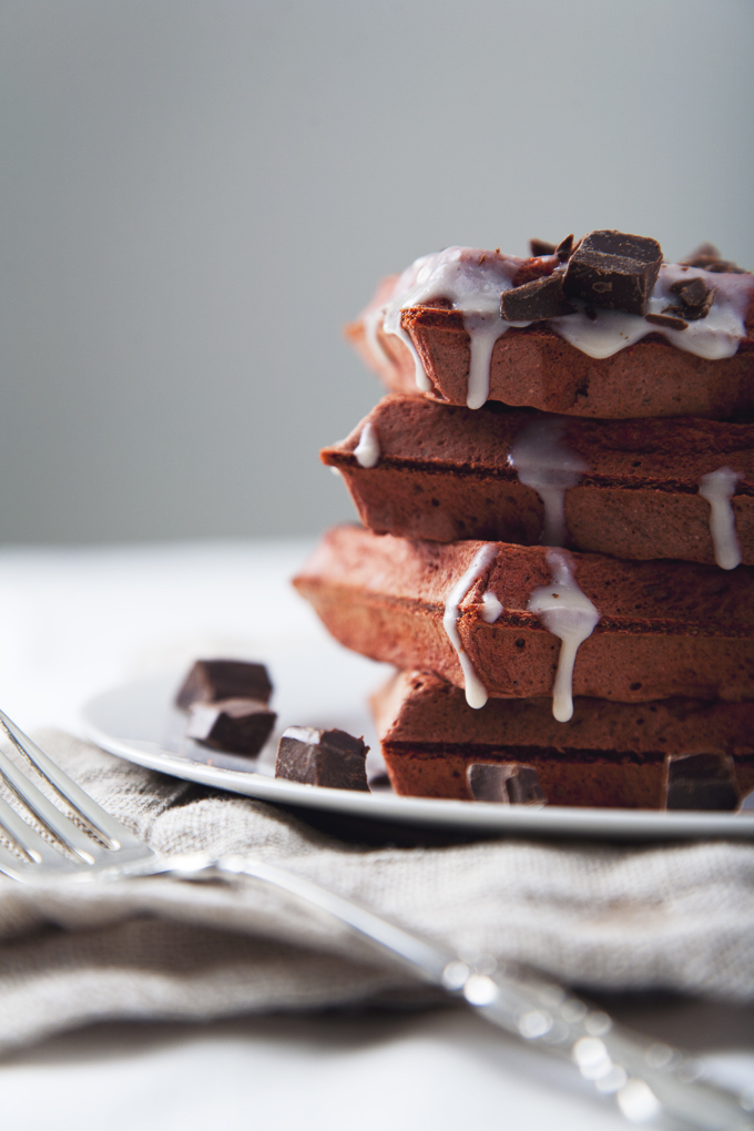 Vegan Red Velvet Waffles with Cream Cheese Icing | picklesnhoney.com