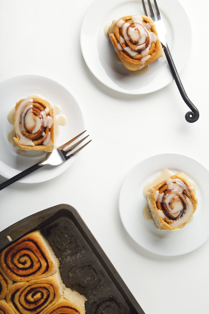 Easy Vegan Cinnamon Rolls | picklesnhoney.com