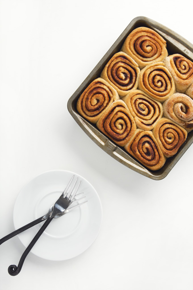 Easy Vegan Cinnamon Rolls | picklesnhoney.com