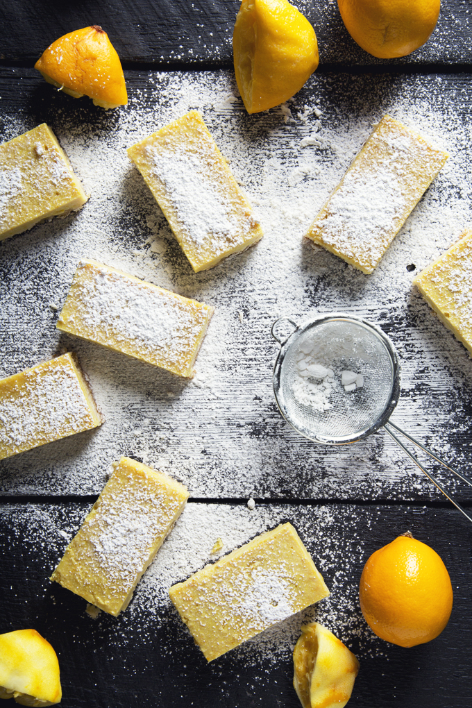 Gluten-Free Vegan Lemon Bars (Refined Sugar-Free, Grain-Free) | picklesnhoney.com