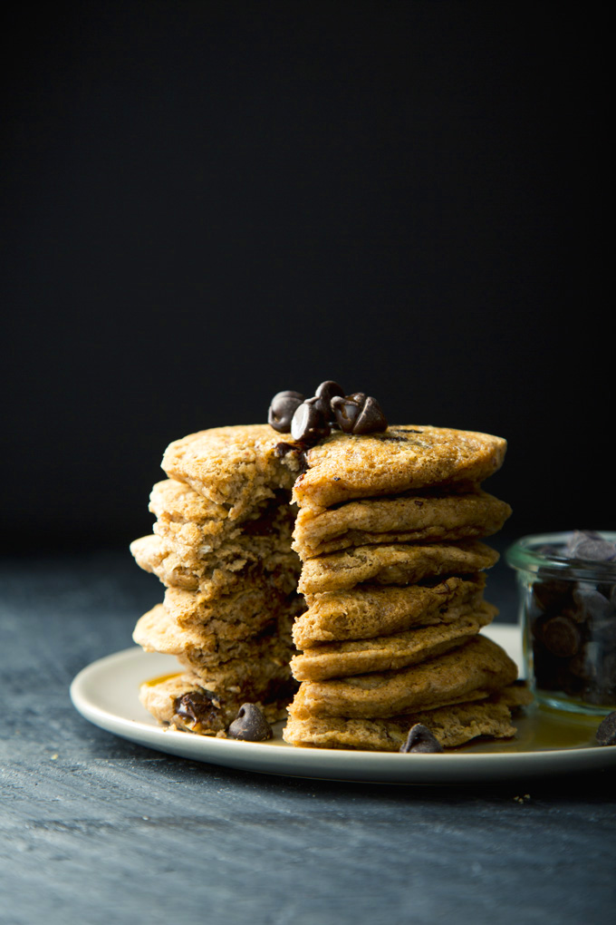 Vegan & Gluten-Free Chocolate Chip Oatmeal Cookie Pancakes | picklesnhoney.com