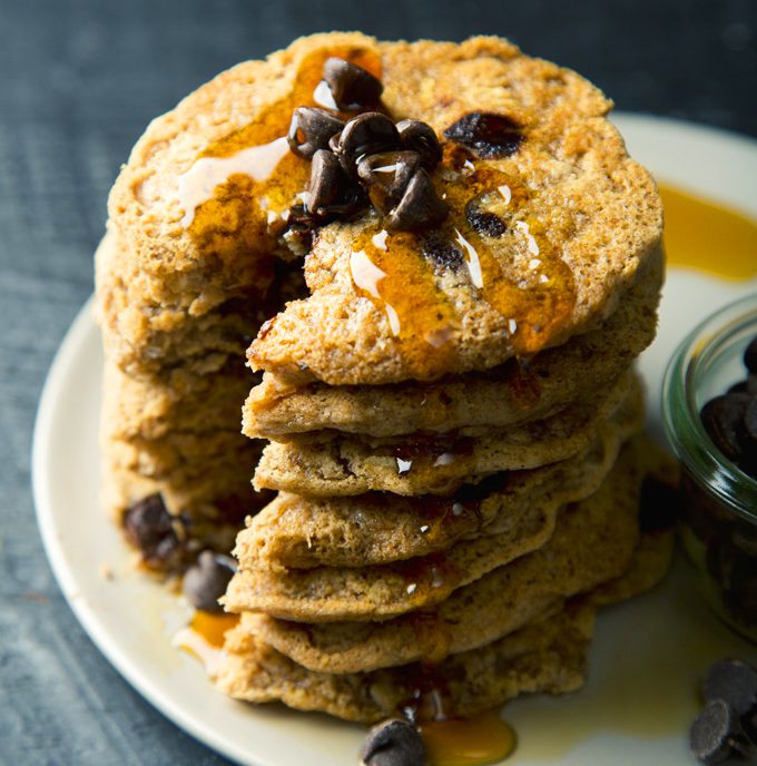 Vegan & Gluten-Free Chocolate Chip Oatmeal Cookie Pancakes | picklesnhoney.com