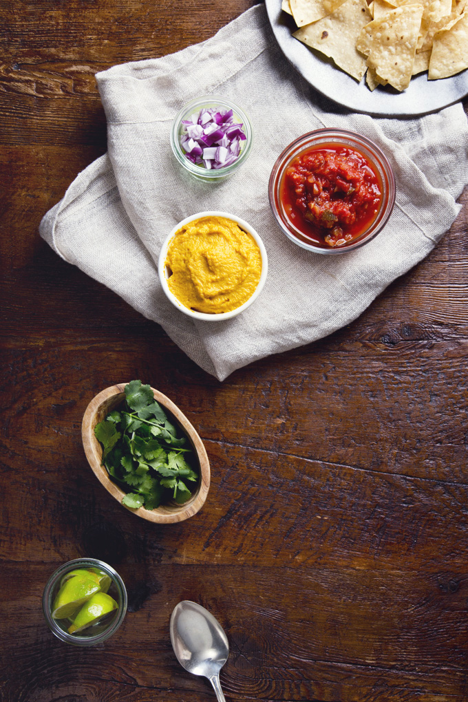 Easy Loaded Vegan Nachos | picklesnhoney.com