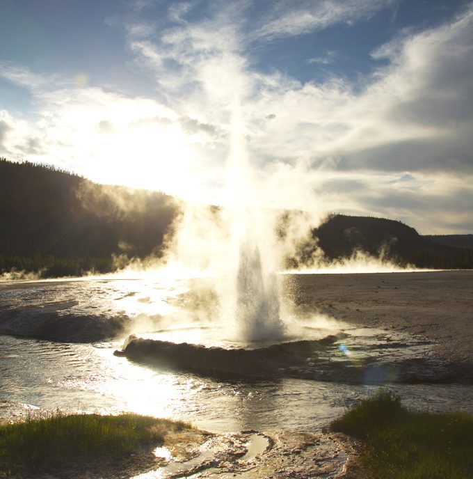 Week 6: Yellowstone National Park | picklesnhoney.com #PHroadtrip