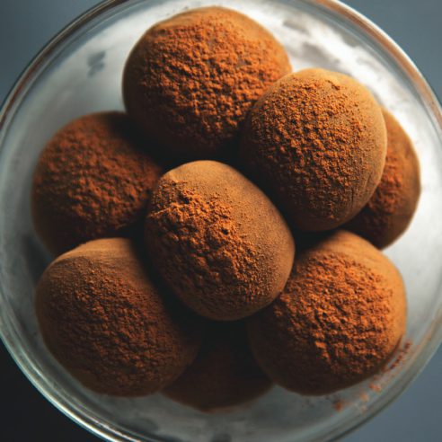 Gingerbread Dark Chocolate Truffles | 10 Ingredients, Vegan + Gluten-Free | www.picklesnhoney.com #chocolate #gingerbread #truffles #vegan #dessert #FestiveFlavors