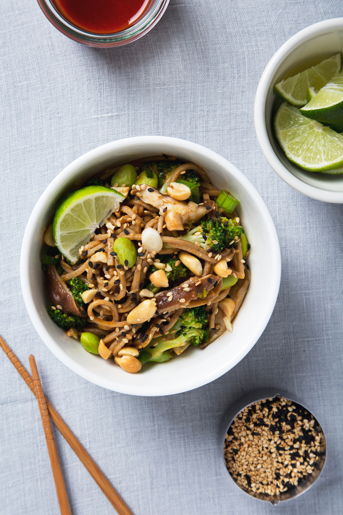 Spicy Shiitake Soba Noodles with Peanut Sauce | picklesnhoney.com #vegan #noodles #recipe #sponsored