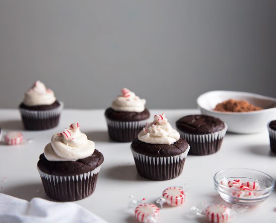 Vegan Triple Chocolate Cupcakes with Peppermint Frosting | picklesnhoney.com #vegan #chocolate #cupcakes #peppermint #buttercream