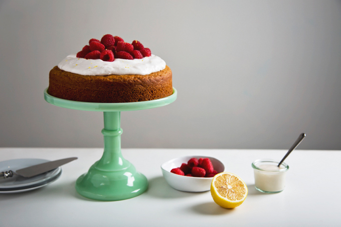 Simple Vegan Lemon Yogurt Cake with Lemon Cream Frosting | picklesnhoney.com #vegan #yogurt #cake #lemon #dessert
