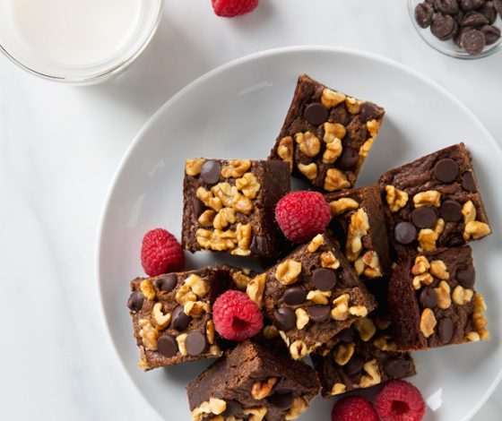 Vegan Sweet Potato Brownies | picklesnhoney.com #vegan #brownies #sweetpotato #recipe #dessert