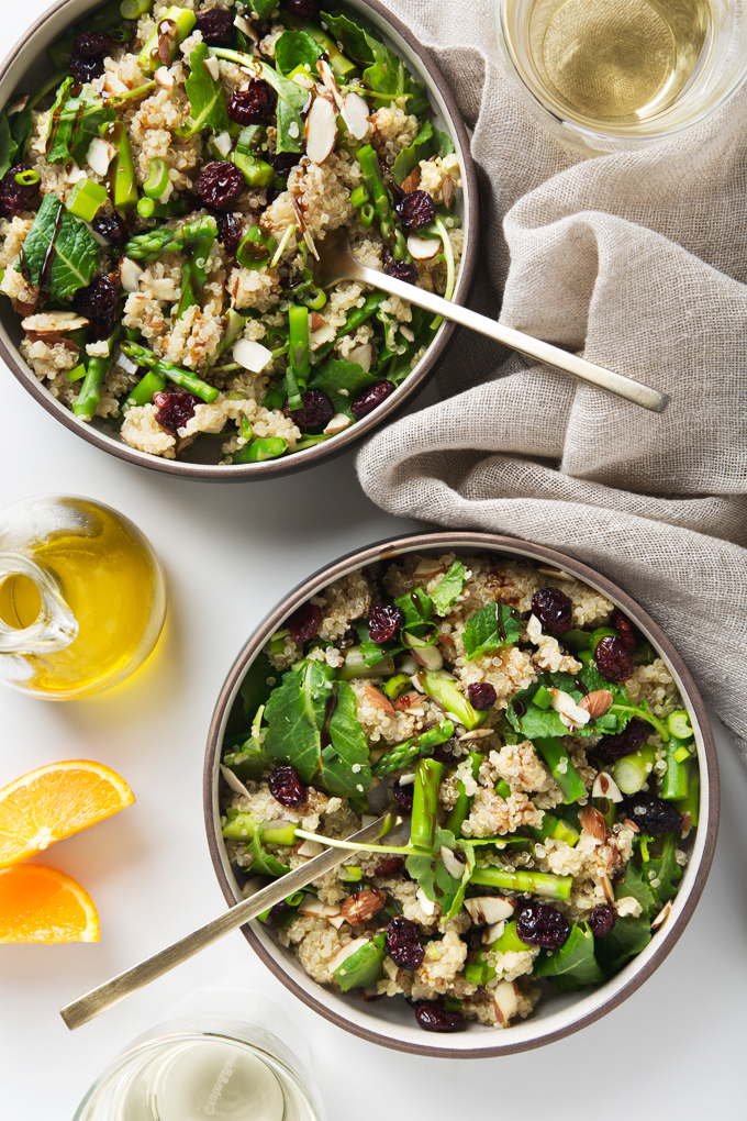 Spring Asparagus & Baby Kale Quinoa Bowl | picklesnhoney.com #vegan #glutenfree #quinoa #kale #asparagus #recipe