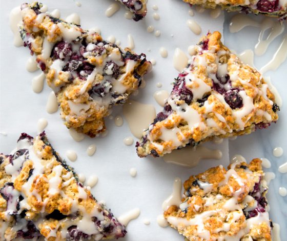 10-Ingredient Vegan Blueberry Scones! A great beginner recipe because they are so EASY. | picklesnhoney.com #vegan #blueberry #scones #recipe #breakfast #brunch