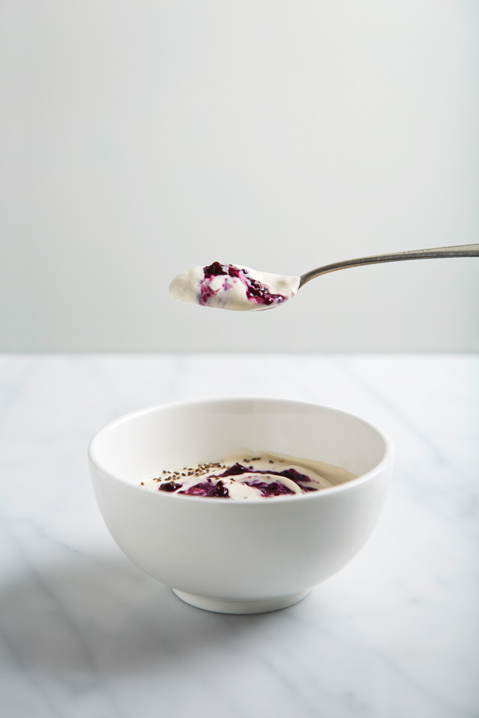 How to Make Cashew Yogurt | picklesnhoney.com #vegan #cashew #yogurt #recipe