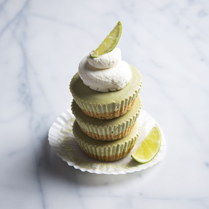 No-Bake Vegan Key Lime Cheesecake | picklesnhoney.com #lime #cheesecake #recipe #dessert #vegan