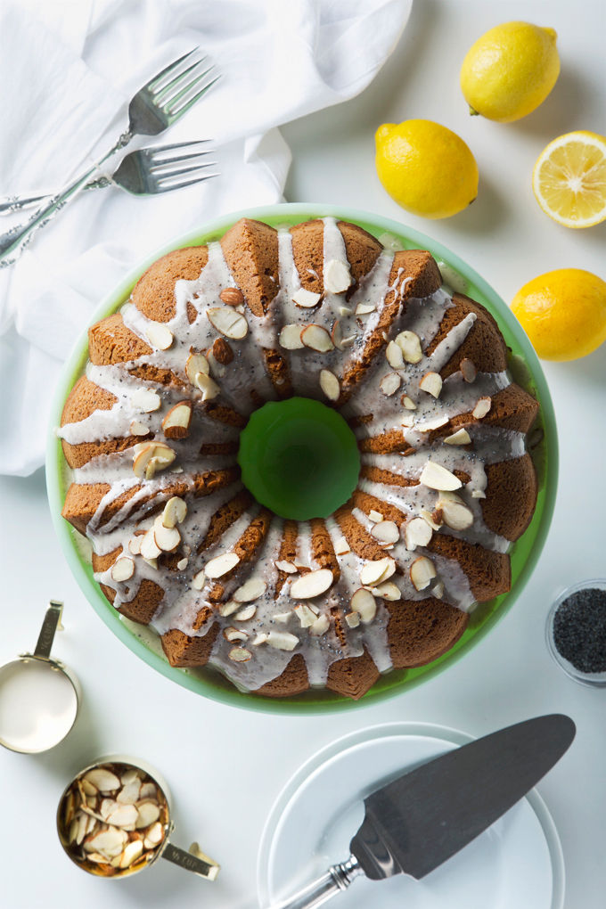 Lemon Poppyseed Bundt Cake | picklesnhoney.com #vegan #dessert #lemon #poppyseed #bundt #cake #recipe