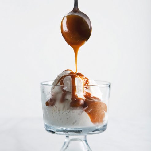 3 Ingredient Vegan Peanut Butter Caramel Sauce | Under 5 Minutes to Make! picklesnhoney.com #vegan #caramel #peanutbutter #recipe #dessert