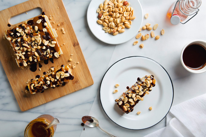 No-Bake Vegan Snickers Cheesecake Bars | picklesnhoney.com #vegan #snickers #cheesecake #dessert #recipe #glutenfree