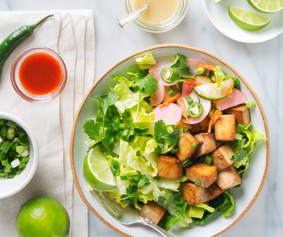 Tofu Banh Mi Salad with Quick Pickles | picklesnhoney.com #vegan #tofu #banhmi #salad #recipe #lunch #dinner