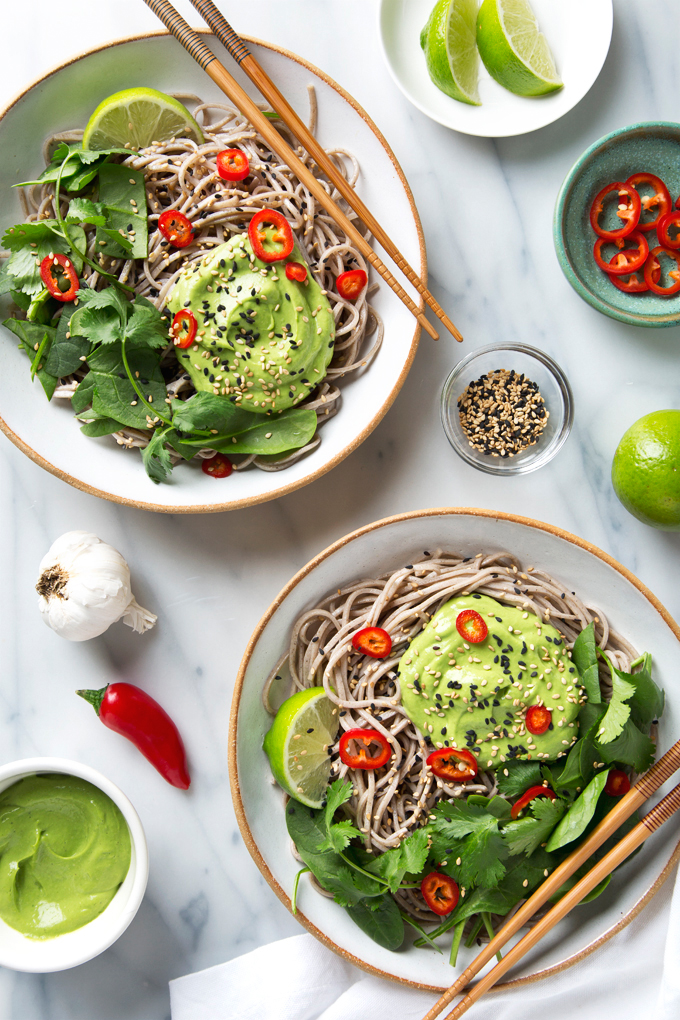 Creamy Avocado Soba Noodles | picklesnhoney.com #avocado #soba #noodles #vegan #recipe #lunch #dinner