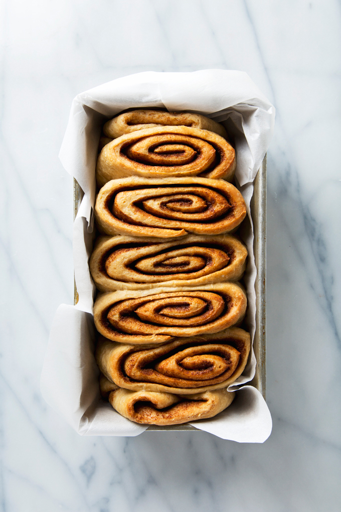 Vegan Cinnamon Roll Loaf | picklesnhoney.com #vegan #cinnamonroll #loaf #recipe #breakfast #brunch