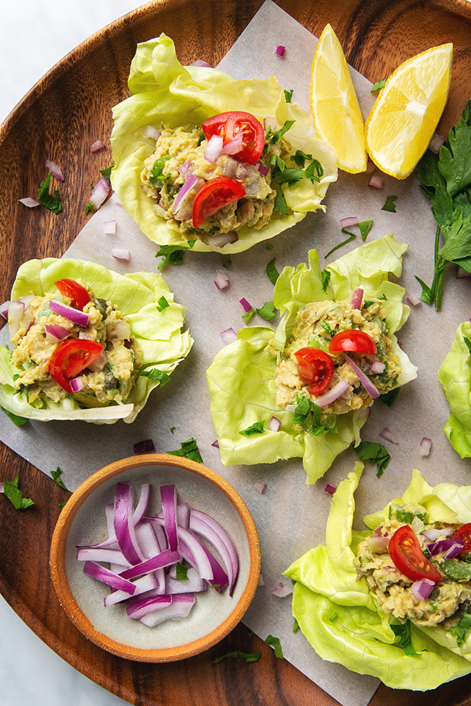 10-Minute Chickpea Salad Lettuce Wraps | picklesnhoney.com #chickpea #salad #lettuce #wrap #vegan #recipe #lunch #appetizer