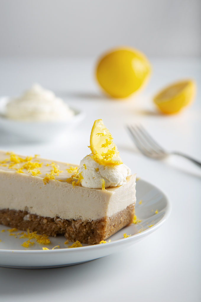 No-Bake Lemon Cheesecake Bars (15 minute to assemble!) | picklesnhoney.com #vegan #lemon #cheesecake #recipe #dessert #nobake #glutenfree