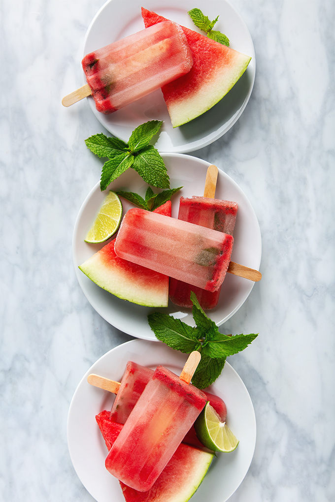 5-Ingredient Watermelon Mojito Popsicles | picklesnhoney.com #watermelon #mojito #popsicles #recipe