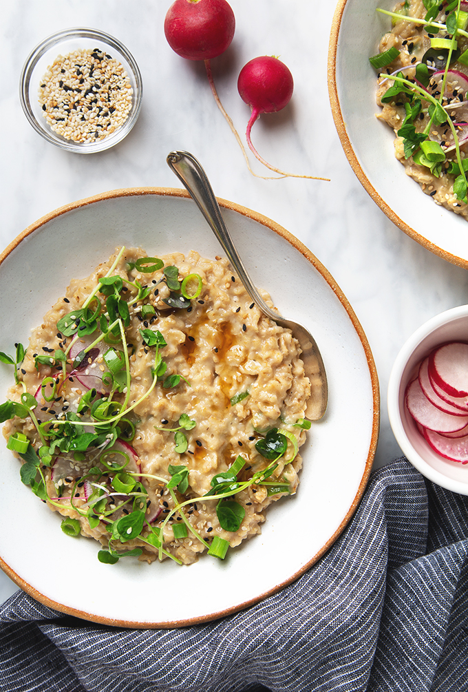 15-Minute Savory Sesame Miso Oats! (Vegan & Gluten-Free) | picklesnhoney.com #lunch #dinner #savory #oatmeal #recipe