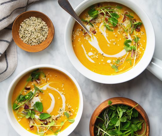 Simple Curried Butternut Squash Soup | picklesnhoney.com #vegan #glutenfree #soup #butternut #squash #recipe