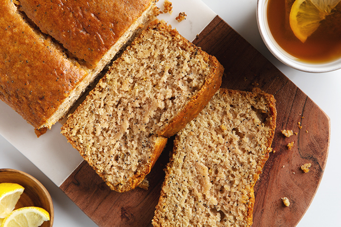 Simple Vegan Lemon Poppy Seed Bread! | picklesnhoney.com #vegan #lemon #poppyseed #bread #dessert #recipe