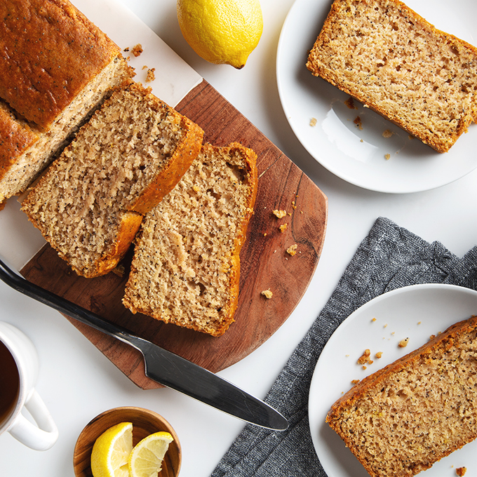 Simple Vegan Lemon Poppy Seed Bread! | picklesnhoney.com #vegan #lemon #poppyseed #bread #dessert #recipe